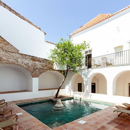 Amada Moura Bed & Breakfast Exterior photo